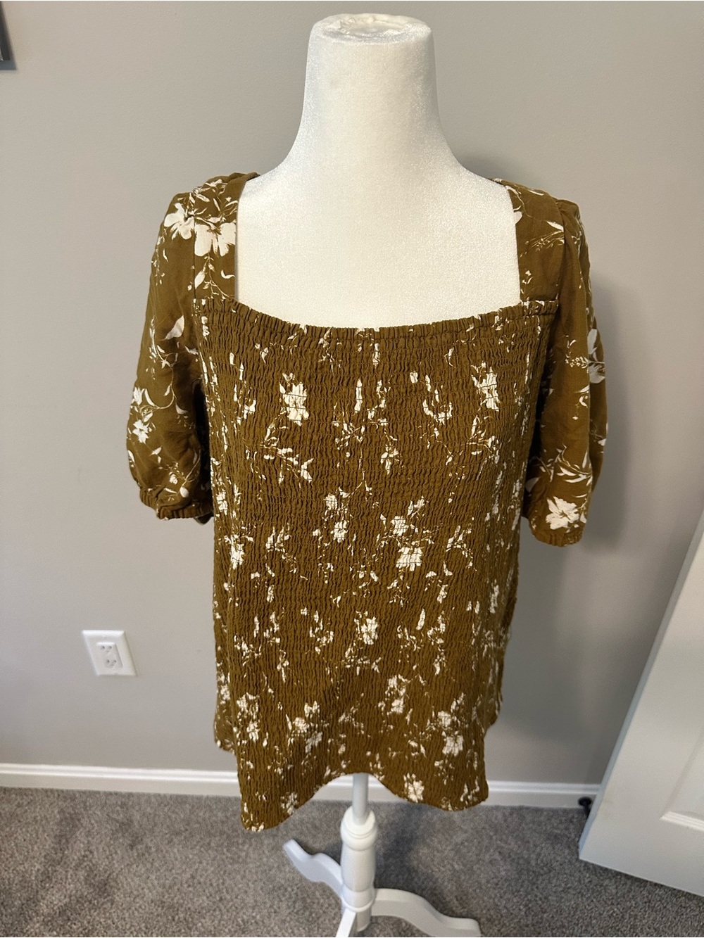 Ava & Viv Olive Green Floral Smocked Square-Neck Top